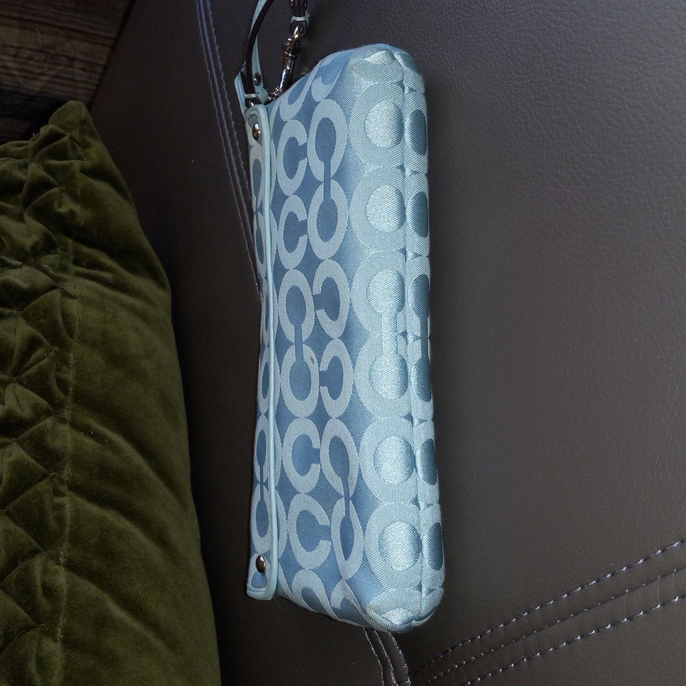 Blue Signature Clutch Wristlet - Picture 6 of 6